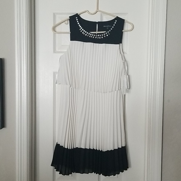 Other - Girls Black and white dress